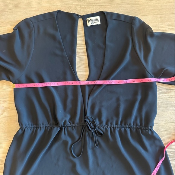 Show Me Your Mumu Black V-Neck Dress size medium flowy bell sleeves waist tie - Picture 6 of 6